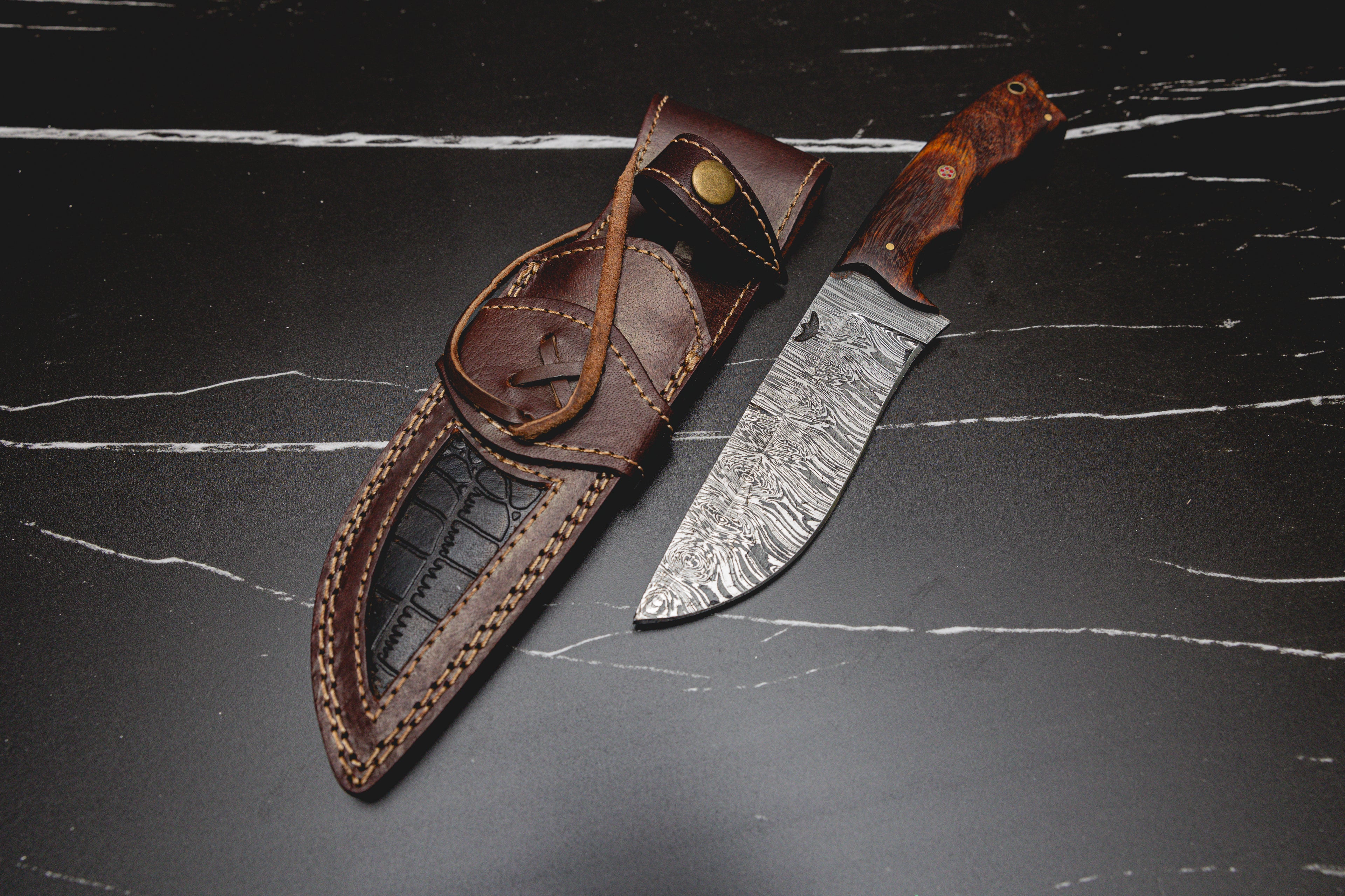 Wilderness Guardian – Handcrafted Damascus Hunting Knife with Rosewood Handle, 9.5" Fixed Blade with Premium Sheath