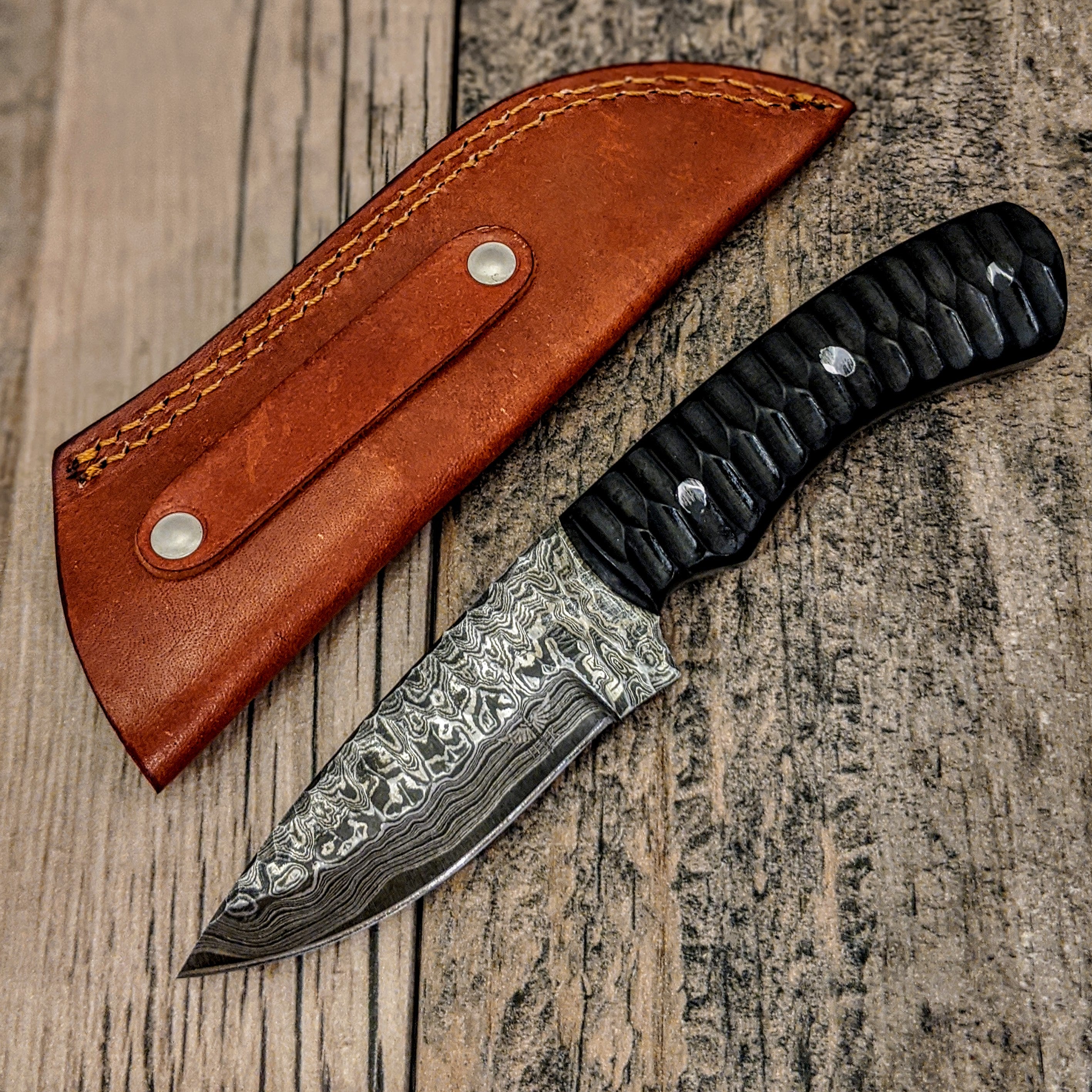 HTB-18 // Skinner // Grip Grinds on Micarta Handle // EDC // Hunt // All purpose