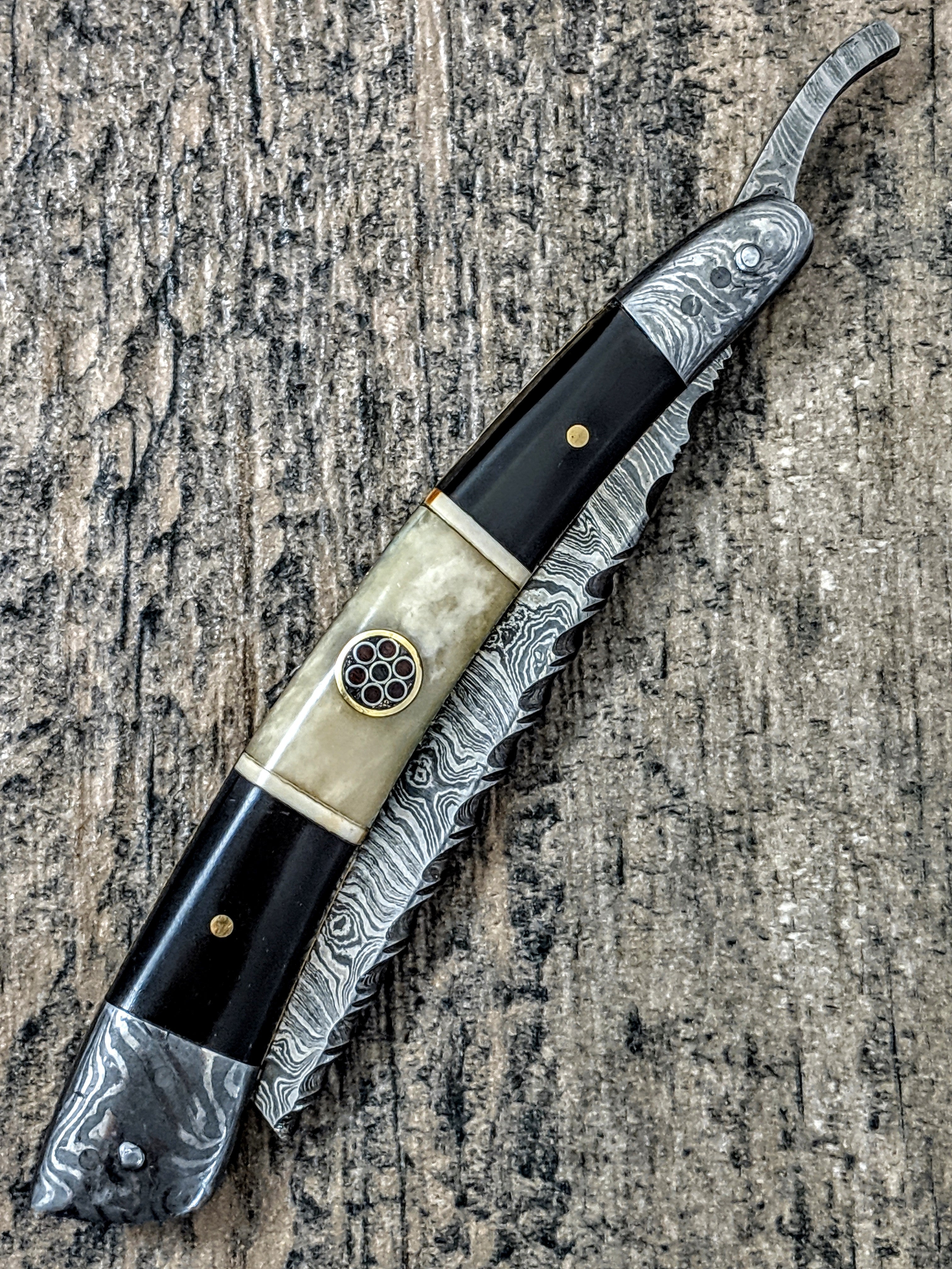 HTRN-2 Damascus Straight Razor  / SHAVE / Handmade / Custom / Forged / Bone Horn Handle / Hand Filed Spine / SHARP