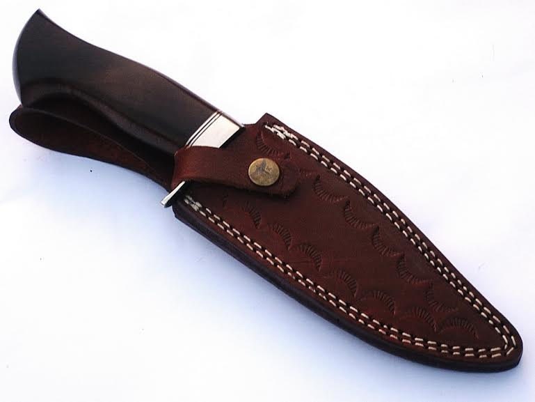 HTS-63 Damascus Knife Custom Handmade  Bowie / Rose wood Handle / Steel Fittings / Well Balanced / Hunter / Camping / Field Use / Bushcraft
