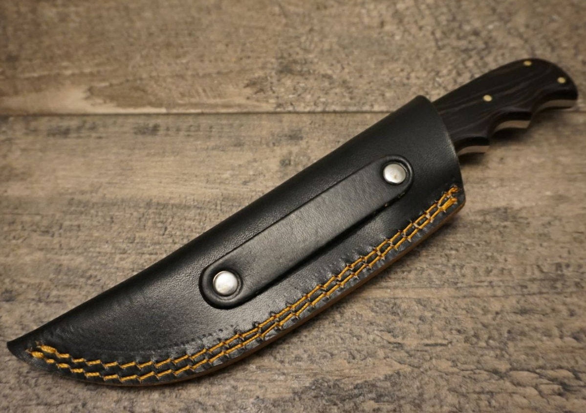HTS 84w African Wenge Skinner / 3.5" Blade / Hand Crafted and Hand Forged/ Damascus Steel / Fire Pattern - HomeTown Knives