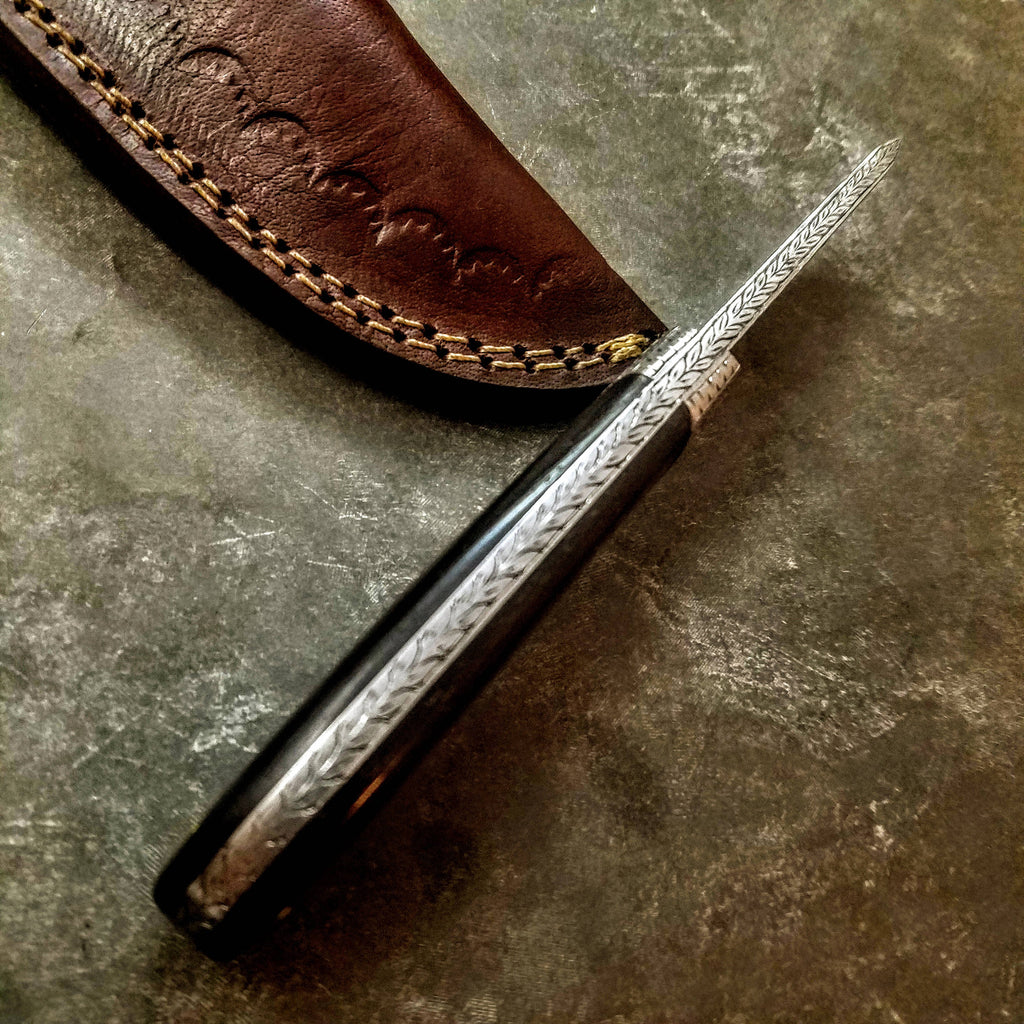 HTS-703 Knife/ Skinner / HAND ENGRAVED /  Hunting / Camping / Hand Made / Custom / Wenge Handle / 440C / High Hardness