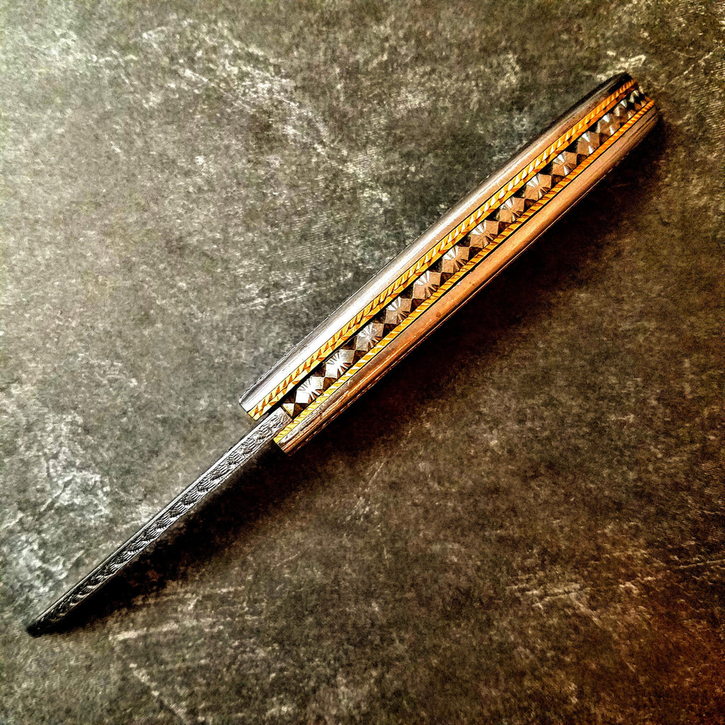 HTS-605 / 440C Beak Style Engraved Folder / EXCEPTIONAL Art / Handcrafted / Hometown Knives / Metal Engraving / EDC/ Folder / Pocket / Sharp