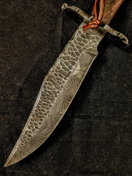 HTB-7  HANDFORGED Damascus Hunter Knife / Walnut Handle / Safety Hilt / Camping / Hunting Game - HomeTown Knives