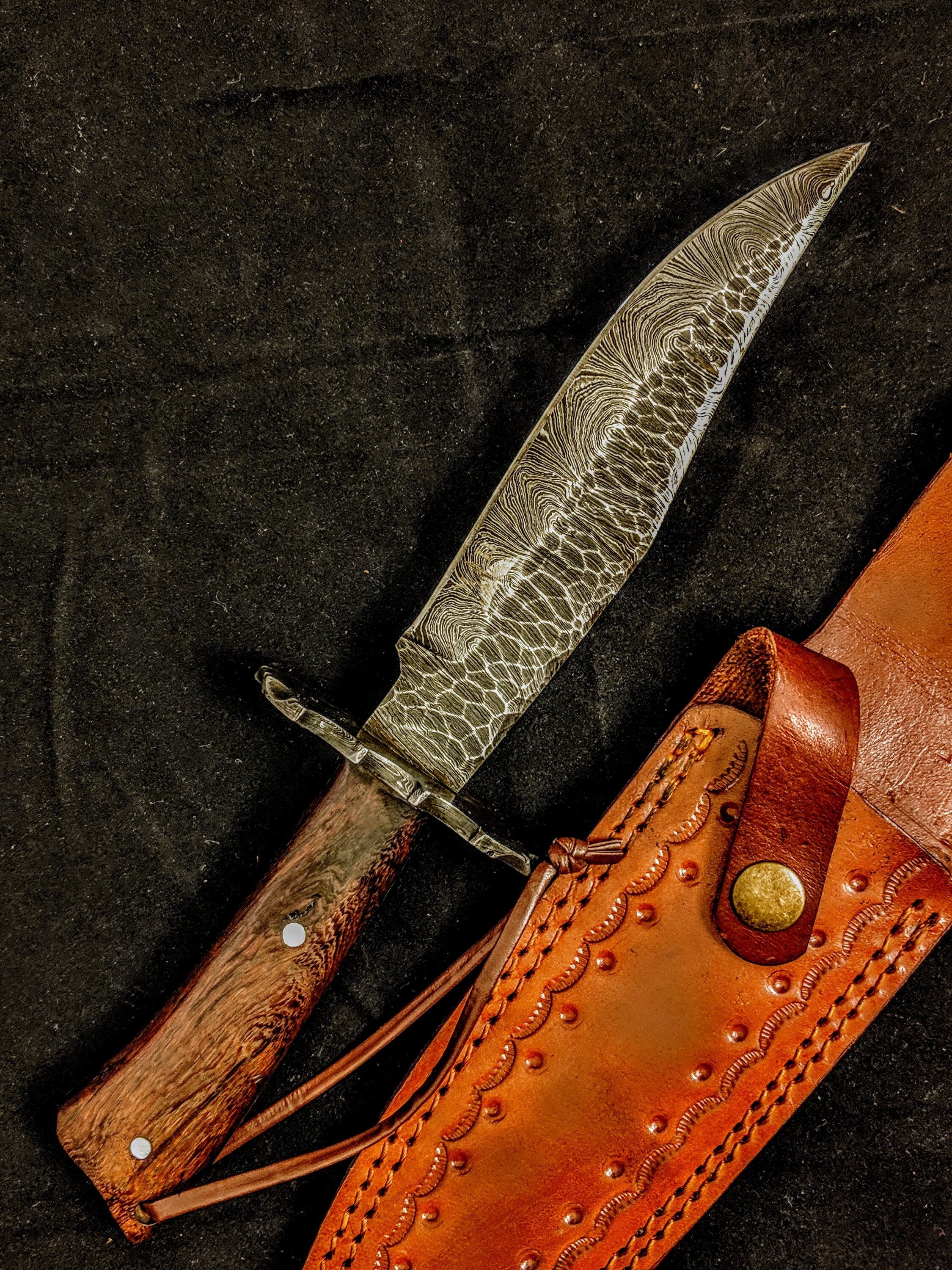 HTB-7  HANDFORGED Damascus Hunter Knife / Walnut Handle / Safety Hilt / Camping / Hunting Game - HomeTown Knives