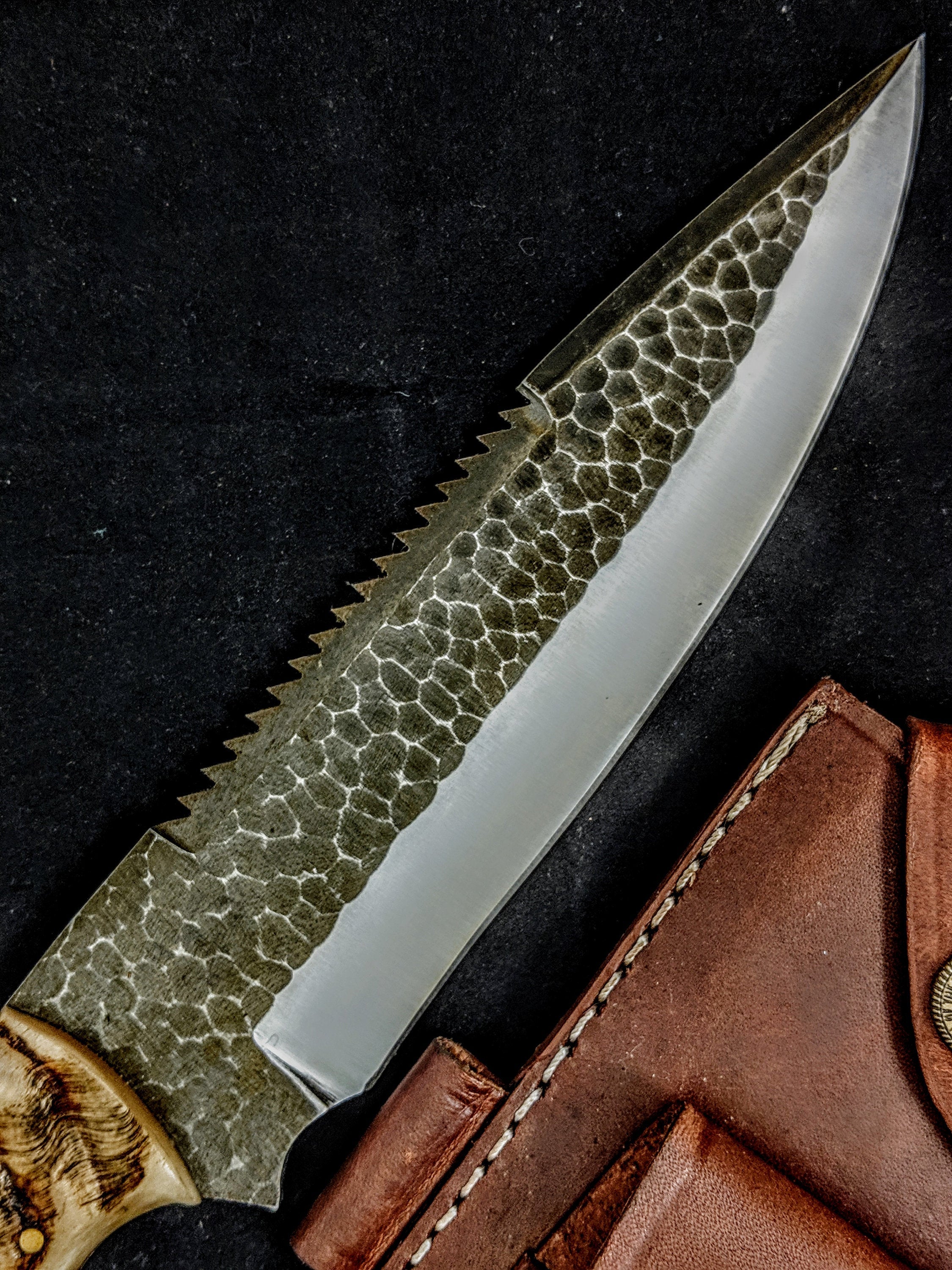 HTB-10  HANDFORGED D2 Bowie Hunter Knife with SAW / Ram Horn Handle / Camping / Hunting Game / Tactical / Throwing Knife - HomeTown Knives