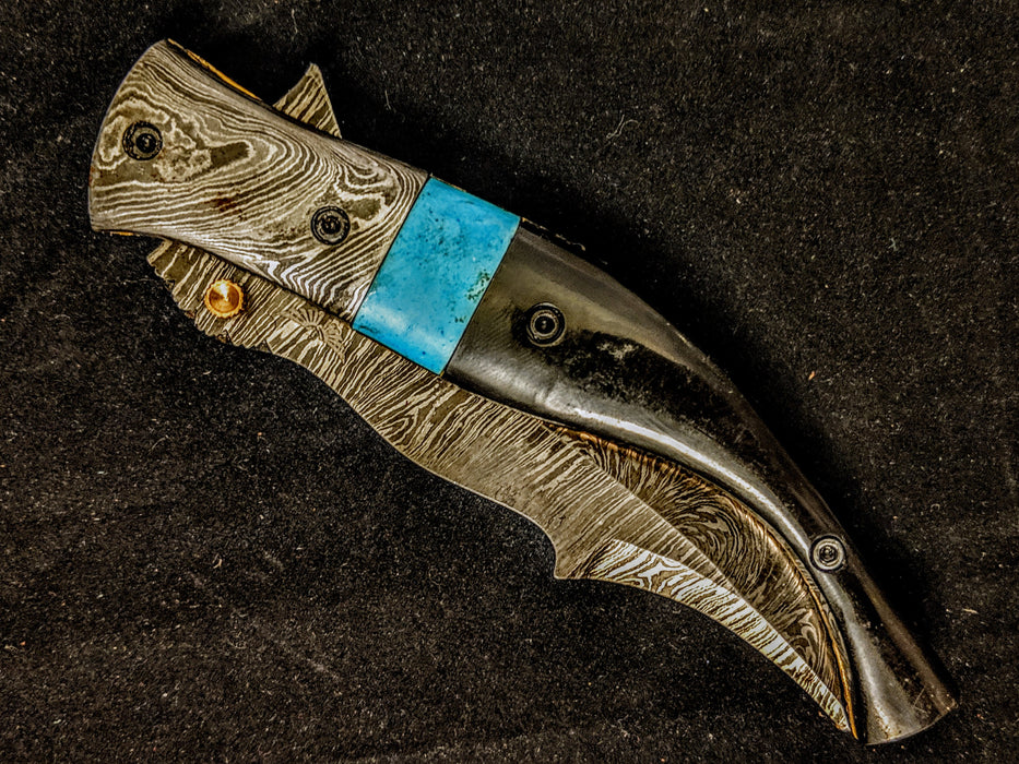 HTS-207black Damascus knife  Custom Hand Made / Horn with Turquoise handle / Damascus steel bolster / Liner Lock