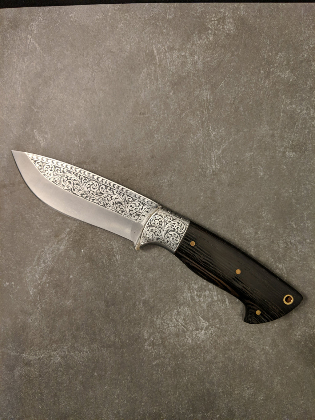 HTS-707 Knife/ Skinner / HAND ENGRAVED /  Hunting / Camping / Hand Made / Custom / Wenge Handle / 440C / High Hardness