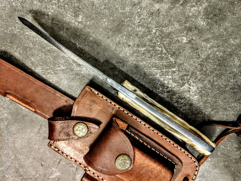 HTB-12 HANDFORGED High Carbon Skinner Hunter Knife / Ram Horn Handle / Camping / Hunting Game / Tactical - HomeTown Knives