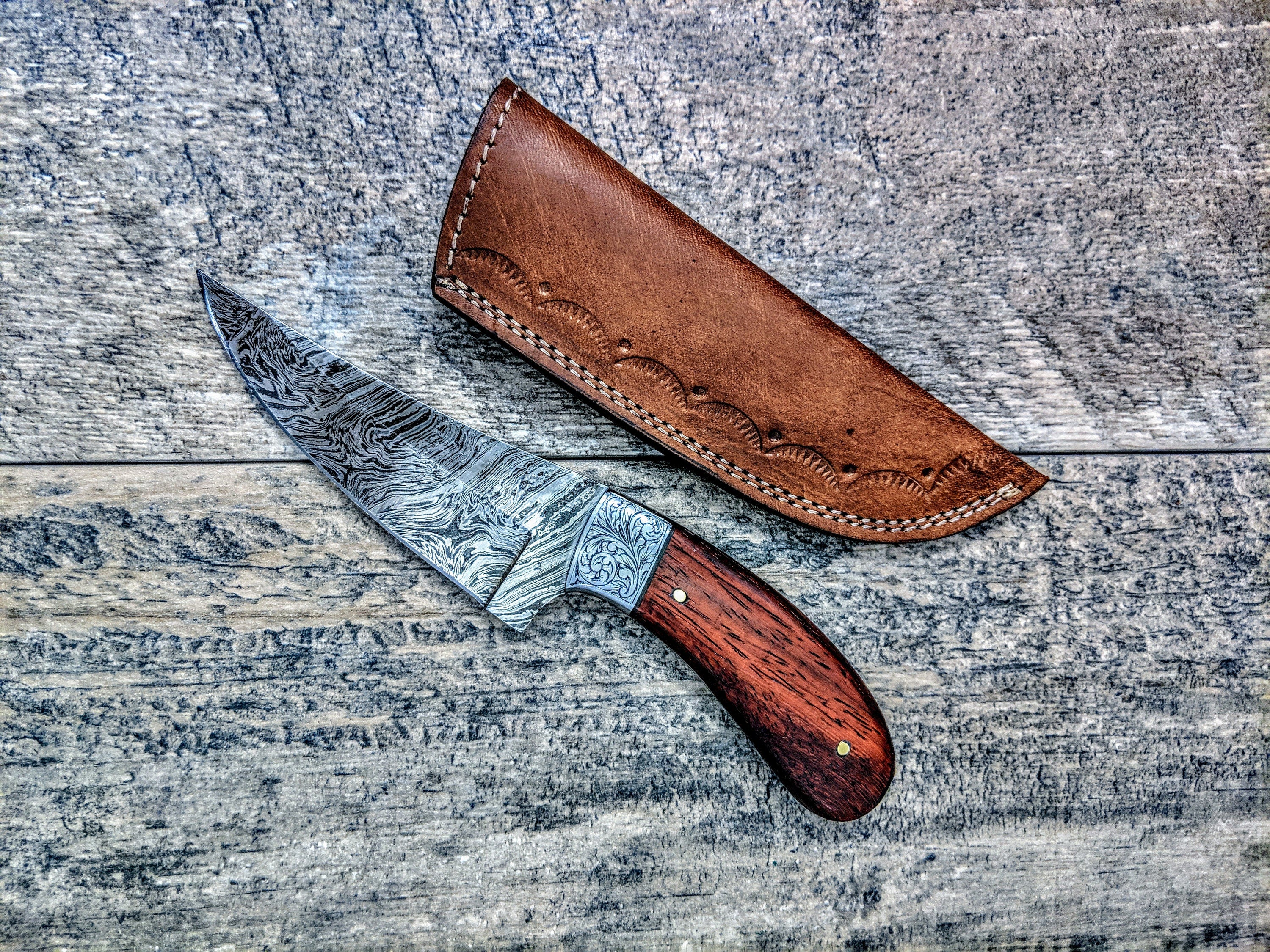 HTSE-13 / Damascus Skinner / HAND ENGRAVED Bolster / Exceptional Art / Hometown Knives / Metal Engraving