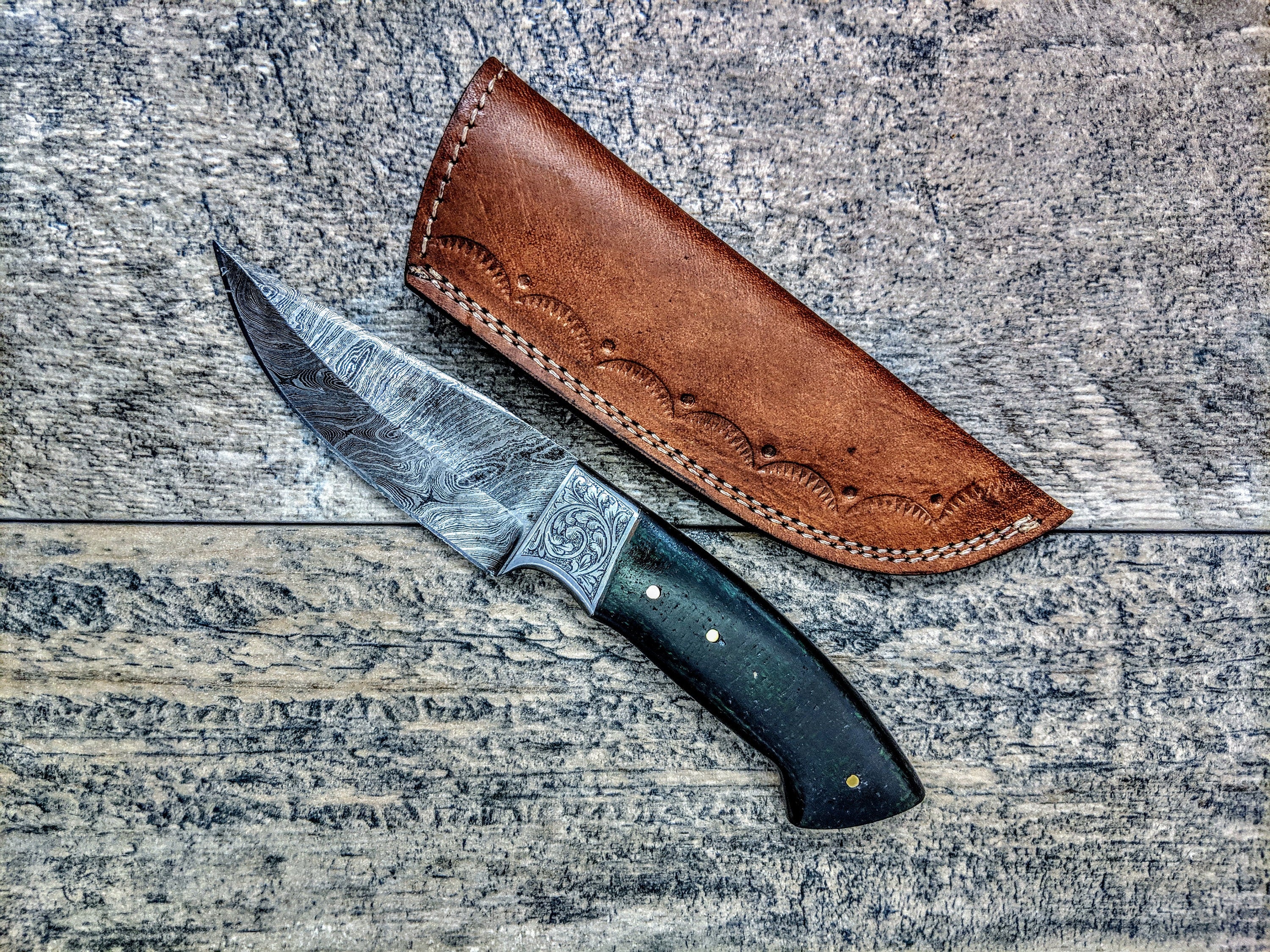 HTSE-15 / Damascus Skinner / HAND ENGRAVED Bolster / Exceptional Art / Hometown Knives / Metal Engraving