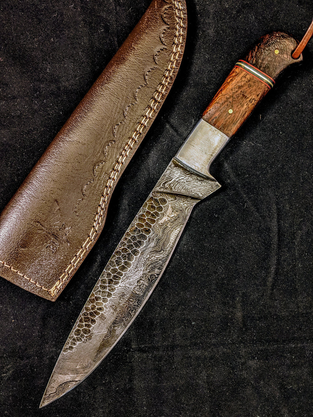 HTB-9  HANDFORGED Damascus Bowie Hunter Knife / Walnut & Micarta Handle / Camping / Hunting Game / Throwing Knife - HomeTown Knives