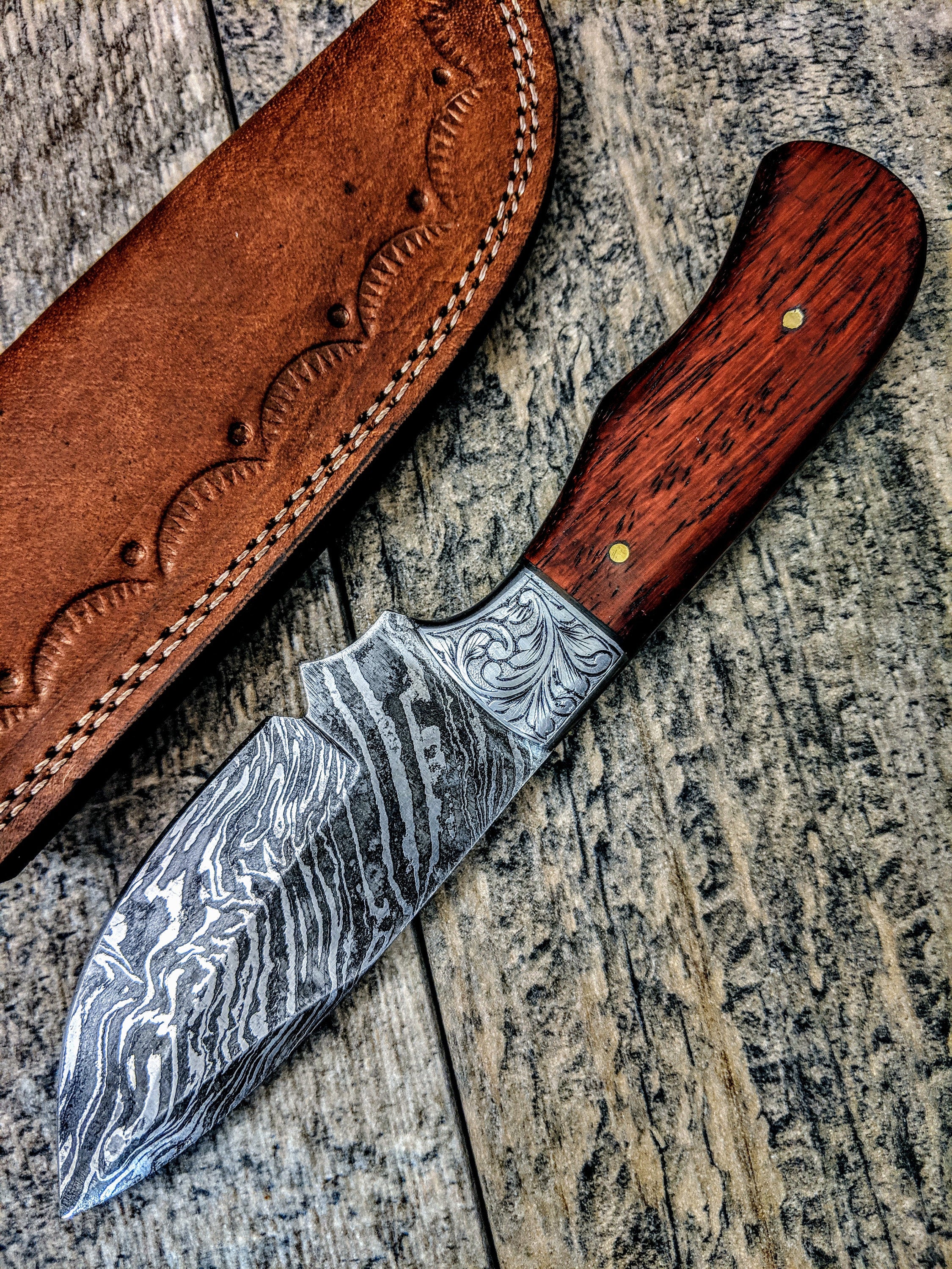 HTSE-1 / Damascus Skinner / HAND METAL Engraved Bolster / Exceptional Art / Hometown Knives / Metal Engraving
