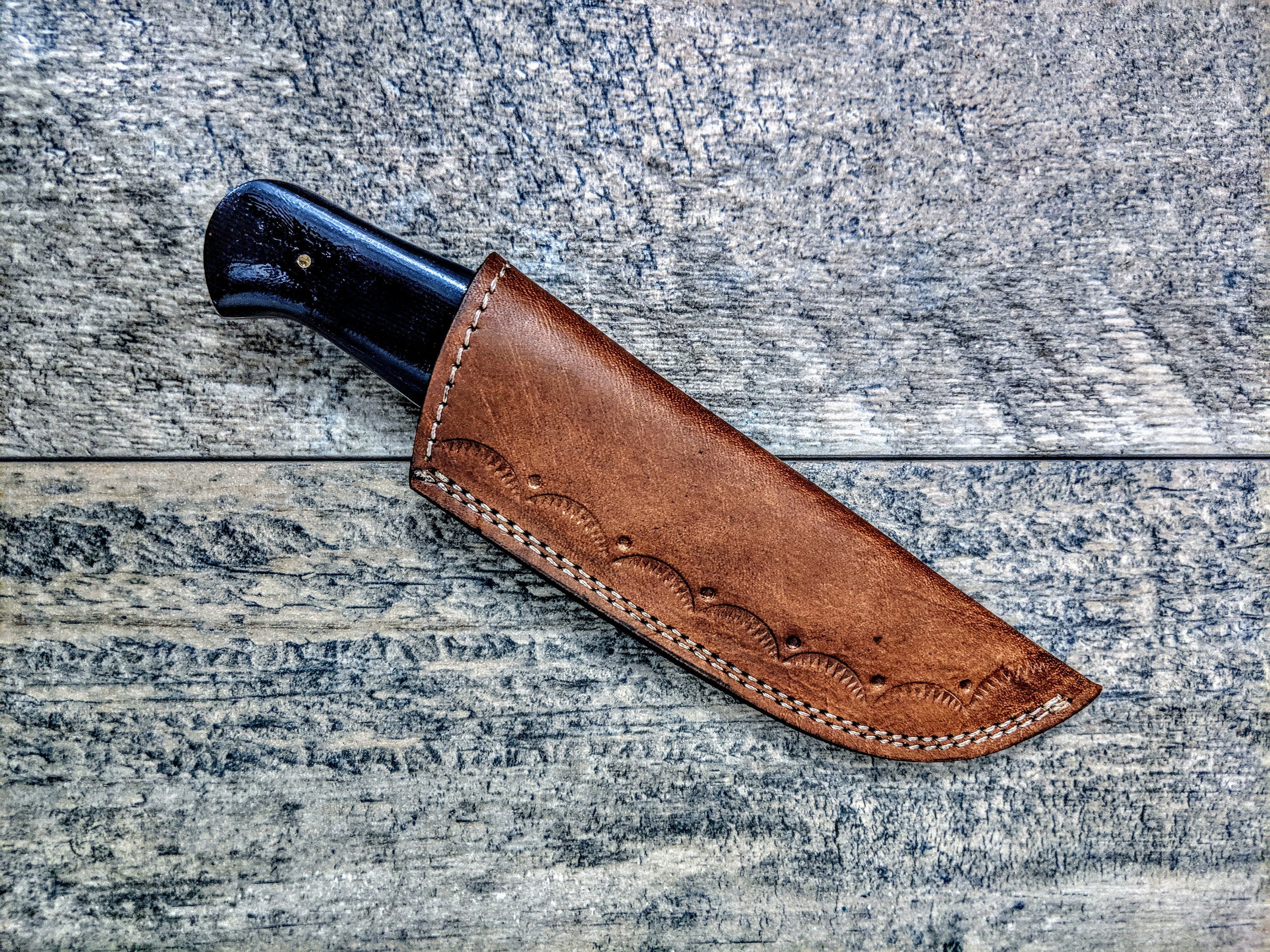 HTSE-10 / Damascus Skinner / HAND METAL Engraved Bolster / Exceptional Art / Hometown Knives / Metal Engraving