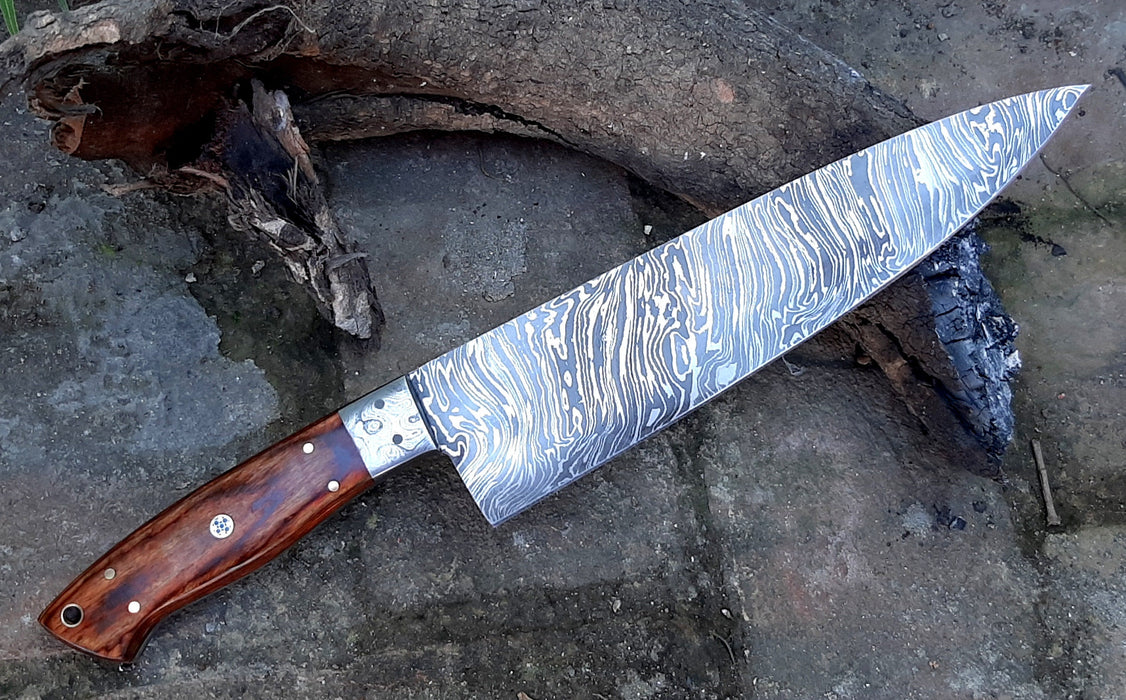 HTB-20  Damascus Knife custom handmade  Chef Knife / Oak Wood Handle