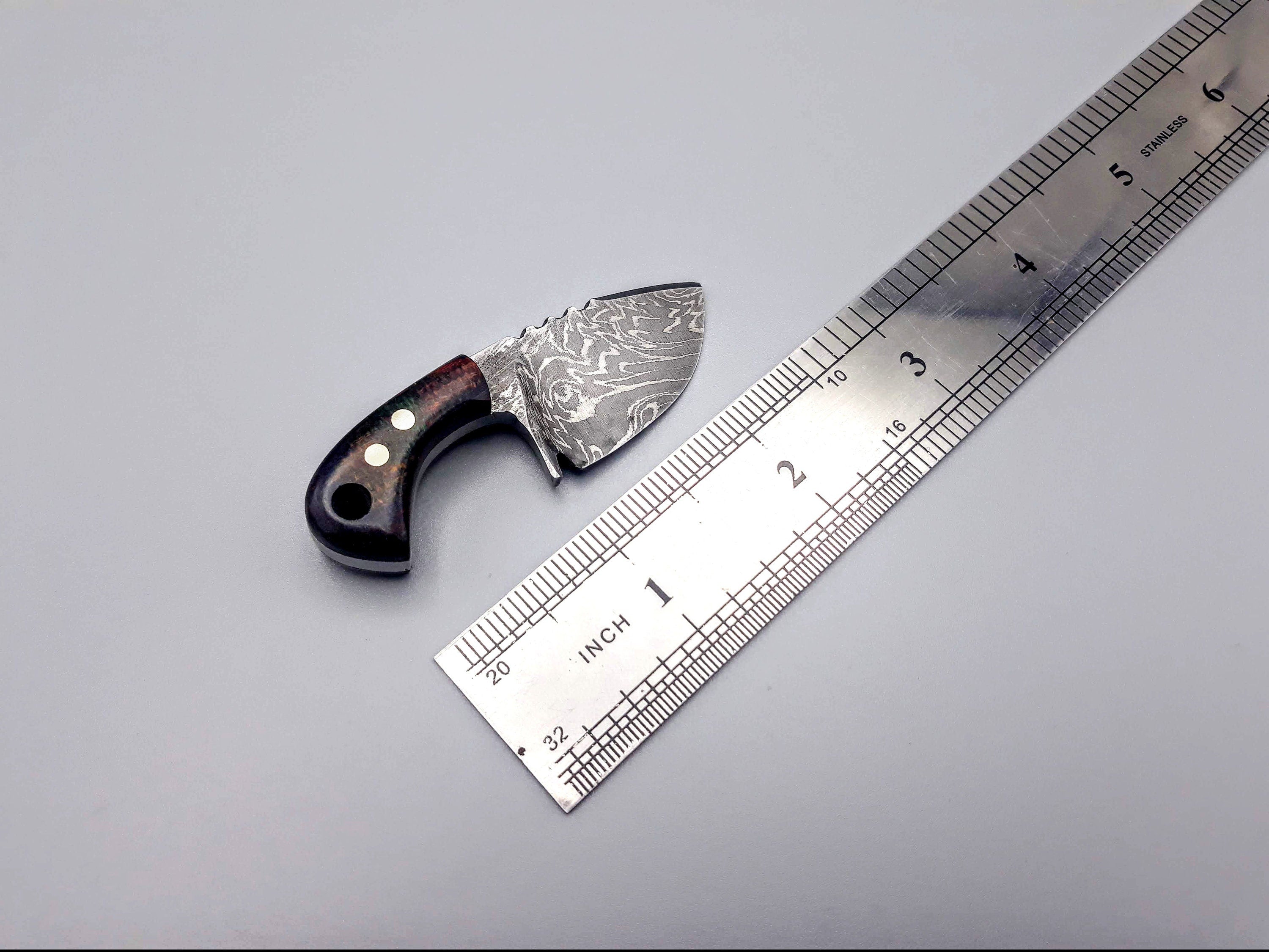 HTNK1 // Finger Neck Knife Damascus // Skinner // Natural Ram Horn Handle // EDC // Camp // All purpose