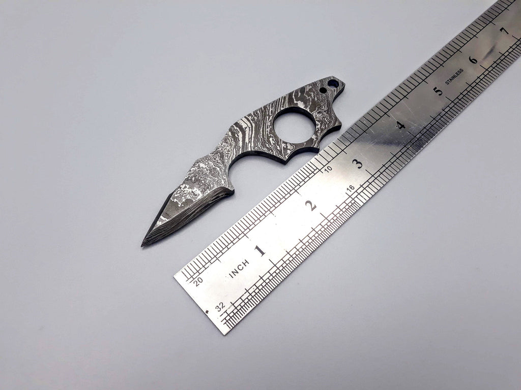 HTNK2 // Finger Hole Neck Knife Damascus // Pointed // Natural Ram Horn Handle // EDC // Camp // All purpose