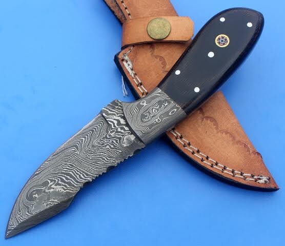 HTS -32 Damascus  Knife/ Skinner / Hunting / Camping / Hand Made / Custom / Micarta Handle