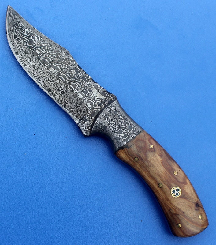 HTK-34 custom handmade Damascus Skinner Knife / Rose Wood handle / Great quality