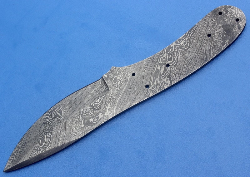 HTK-44  Damascus Knife custom handmade skiner blank blade / Great quality