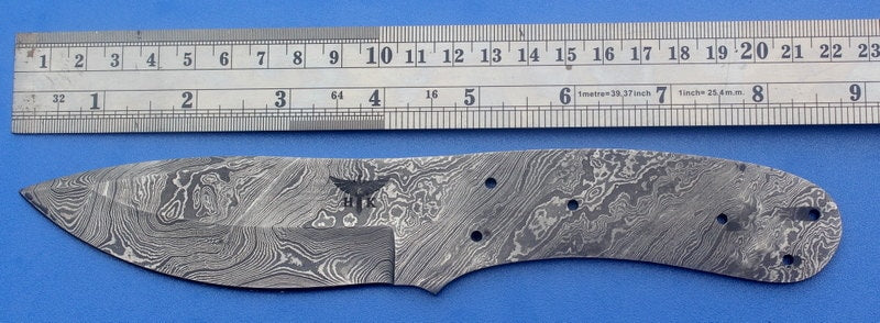HTK-44  Damascus Knife custom handmade skiner blank blade / Great quality