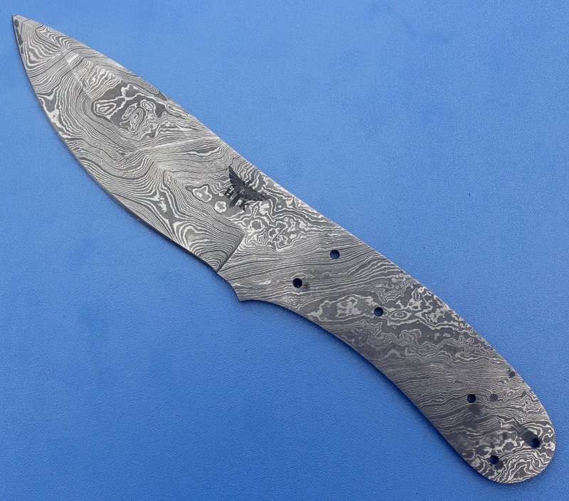 HTK-44  Damascus Knife custom handmade skiner blank blade / Great quality