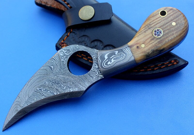 HT-3 Custom Handmade Damascus Skinner Knife // Wood handle // Safety Finger Hole // Functional // Sharp // EDC