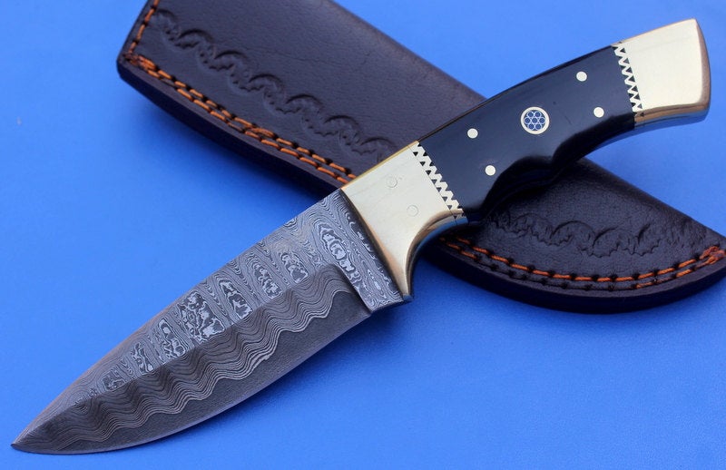 HT-9  Damascus Knife custom handmade Skinner / Buffalo Horn / Great quality - HomeTown Knives