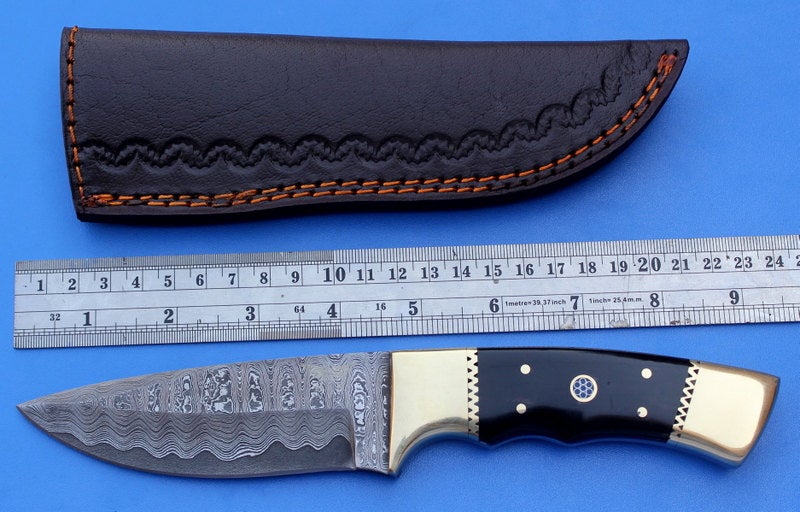 HT-9  Damascus Knife custom handmade Skinner / Buffalo Horn / Great quality - HomeTown Knives