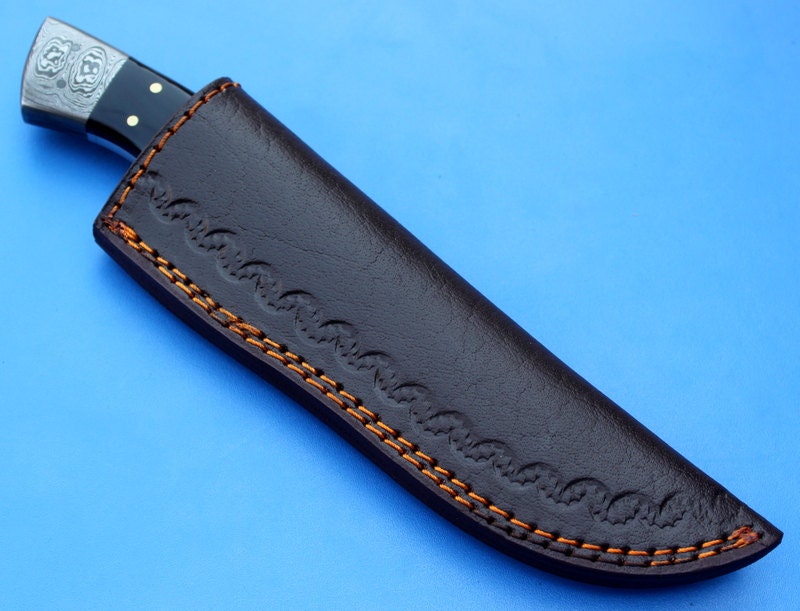 HT-10  Damascus Knife custom handmade Skinner / Buffalo Horn / Great quality - HomeTown Knives