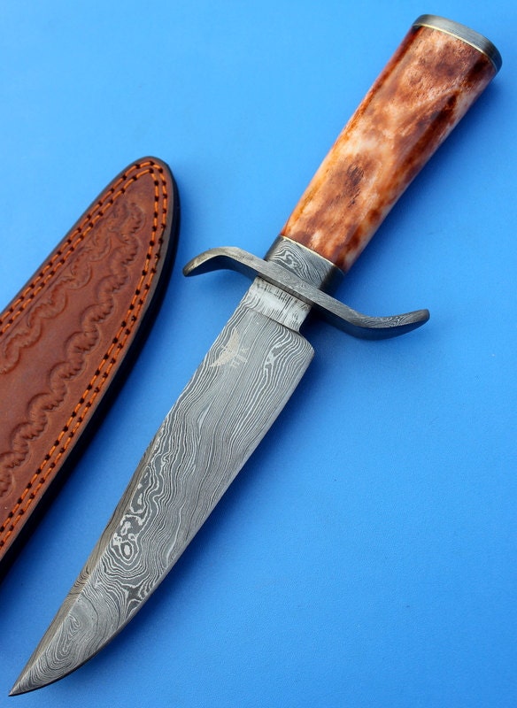 HTS-108  Damascus Knife custom handmade Bowie / Color Camel Bone Handle / Damascus Fittings