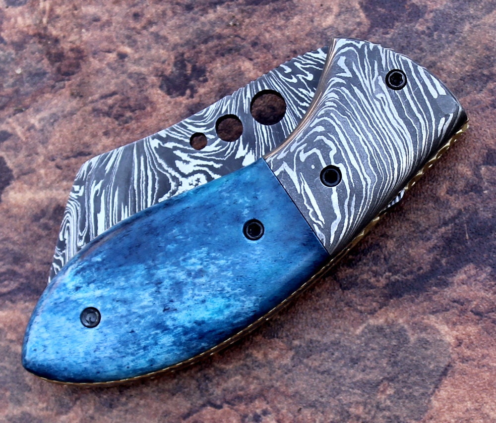 HTK 82 - Damascus Folder / Hand Made / Custom / Color Camel Bone handle / Damascus steel bolster / Liner Lock - HomeTown Knives