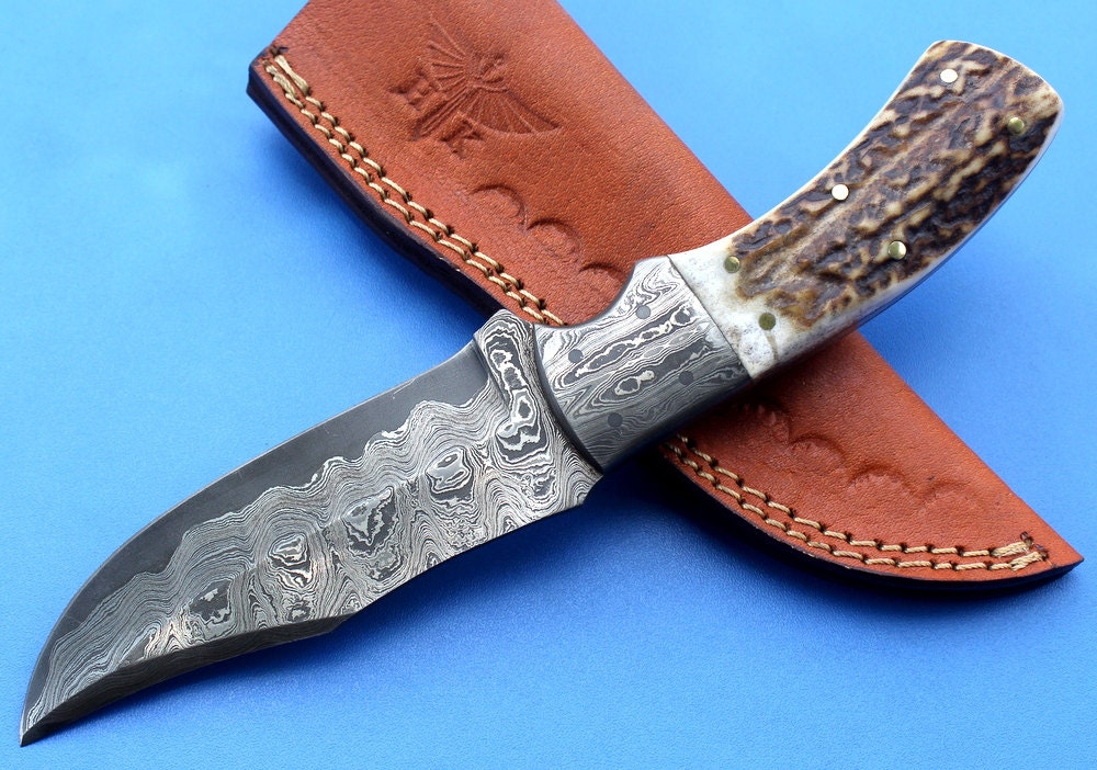 HT-34  Damascus Knife custom handmade Skinner Knife / Stag Horn / Sanmai Pattern / Great quality / Camping / Hunting - HomeTown Knives