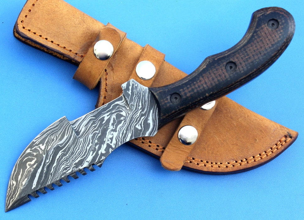 HTK-196 Damascus Knife custom handmade Tracker / Micarta handle
