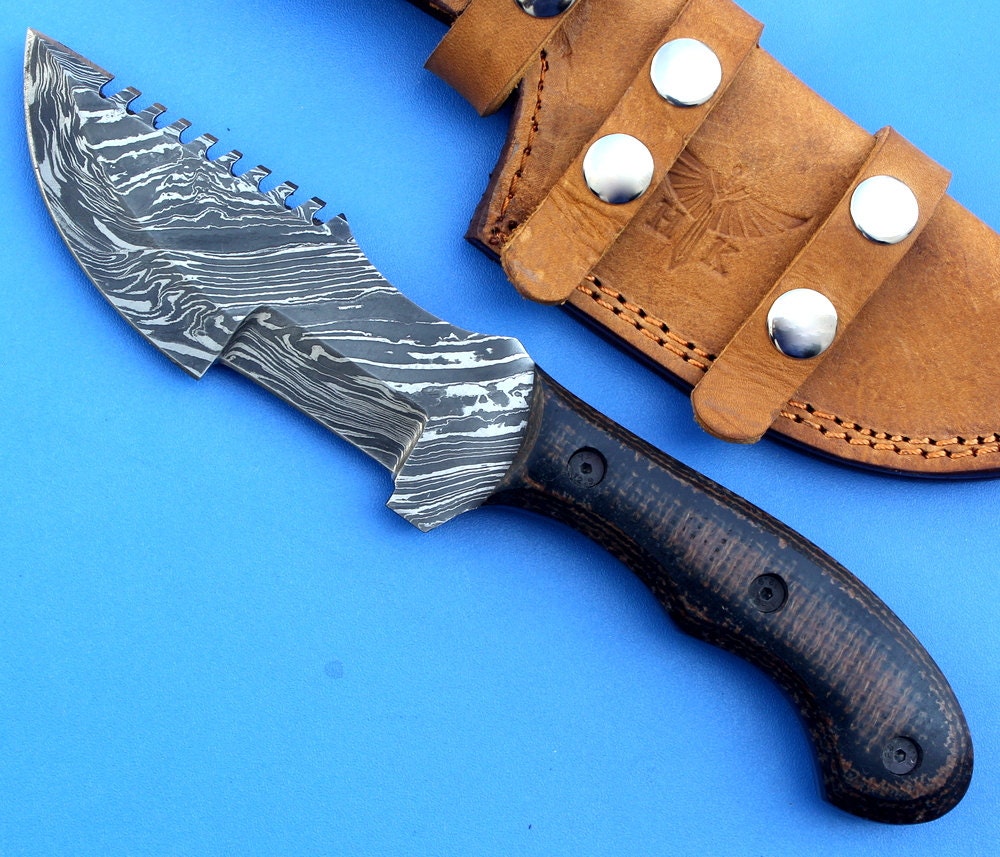HTK-196 Damascus Knife custom handmade Tracker / Micarta handle