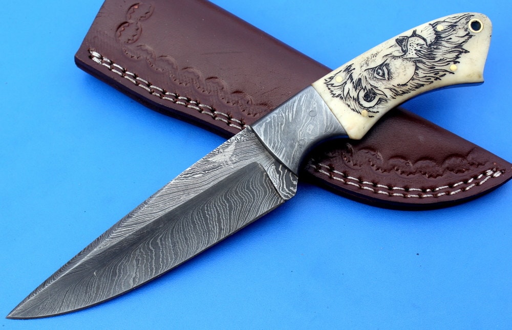 HTK - 213 Damascus  Knife / Custom / Hand Made  / Skinner / Hunting / Camping / Camel Bone Handle / Scrimshaw Art Work / Feather Pattern - HomeTown Knives