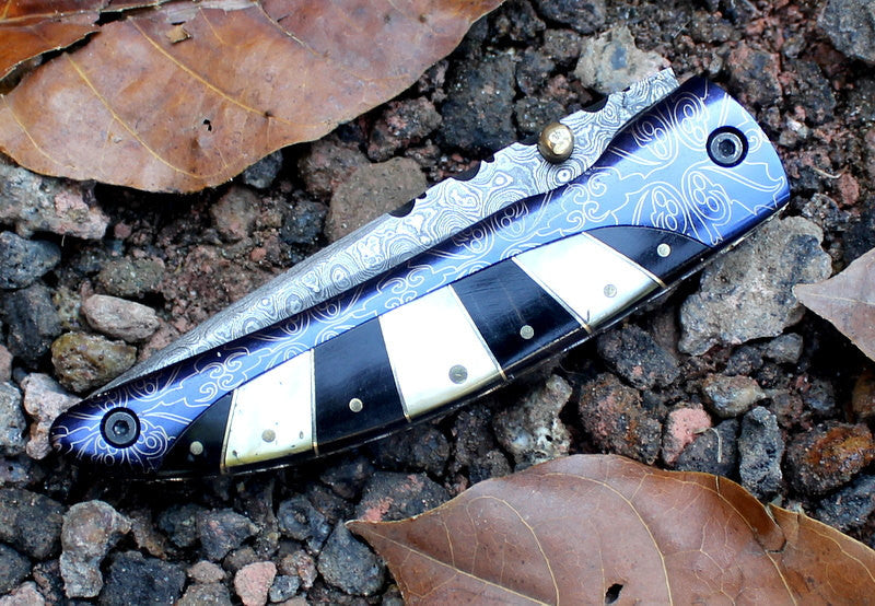 HTK-245 Damascus Knife custom handmade Folder / Buffalo Horn handle / Damascus bolsters - HomeTown Knives